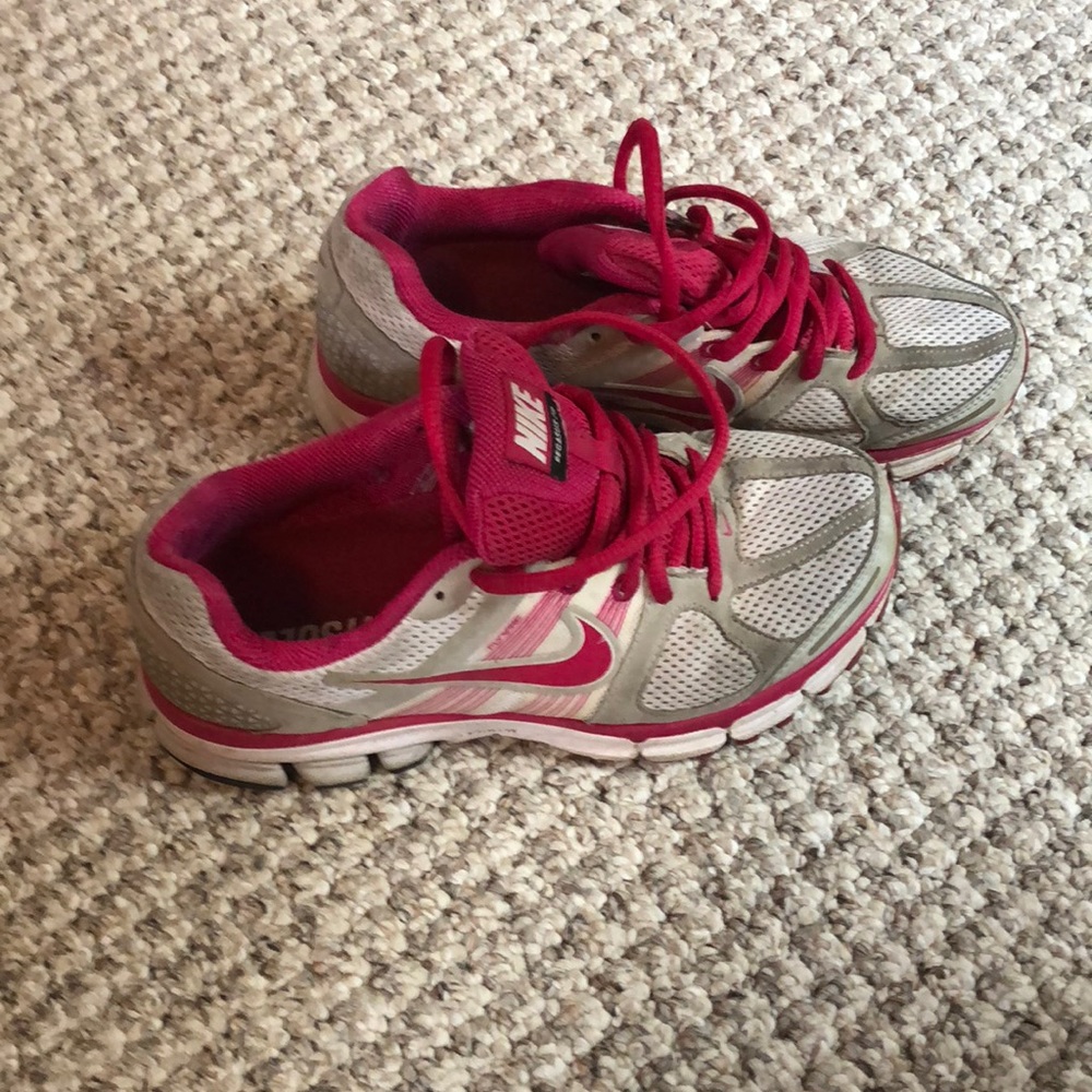 Nike Pegasus 28 sneakers